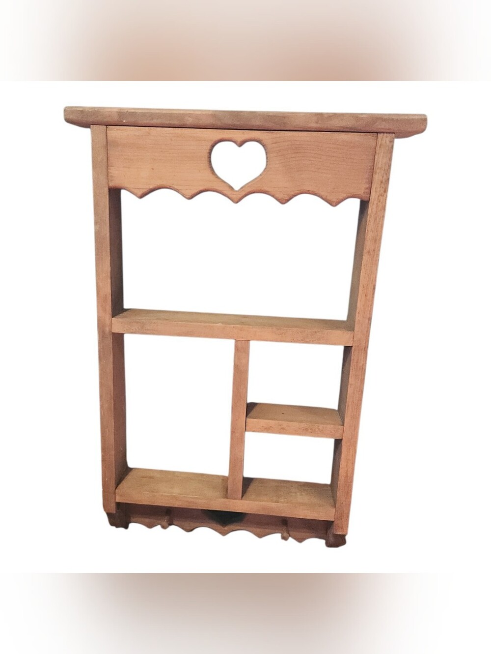 Wooden wall shelf heart Cutout knick knack Trinket two peg Vintage 90s Cottage